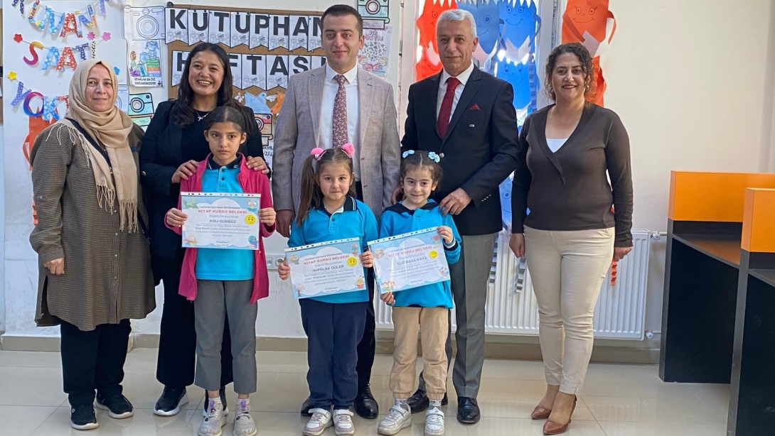 KİTAP KURDU BELGESİ ÖDÜLLERİ SAHİPLERİNİ BULDU