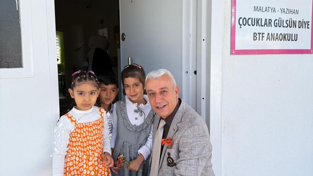 İLÇE MİLLÎ EĞİTİM MÜDÜRÜMÜZ, MİNİK ÖĞRENCİLERİMİZLE BİRARAYA GELDİ.